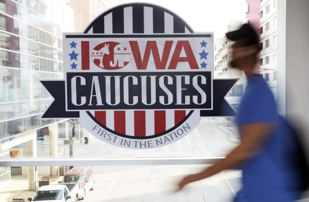 Iowa Dems Set Caucus Candidates on Preference Cards