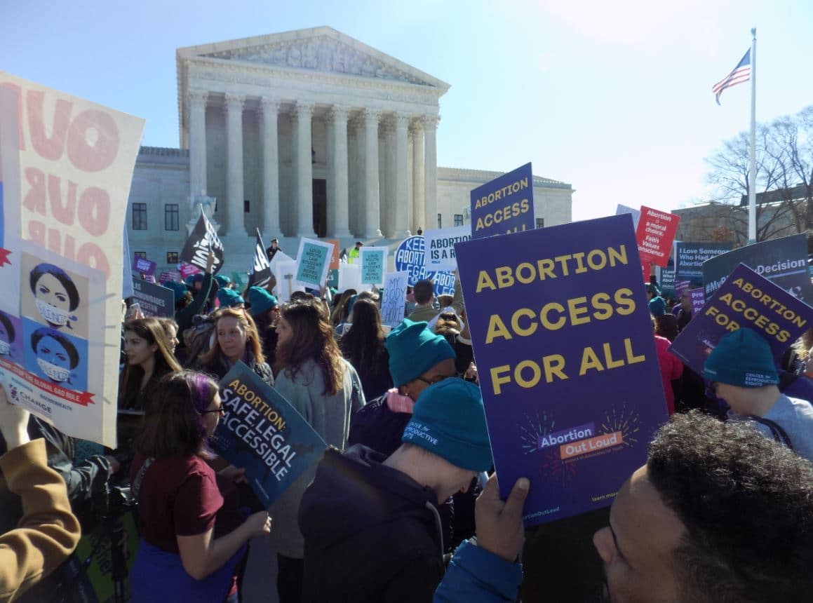 Supreme Court Strikes Down Louisiana Abortion Clinic Law