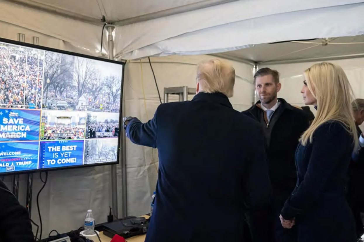 Minnesota Voters Sue to Keep Trump Off Presidential Ballot