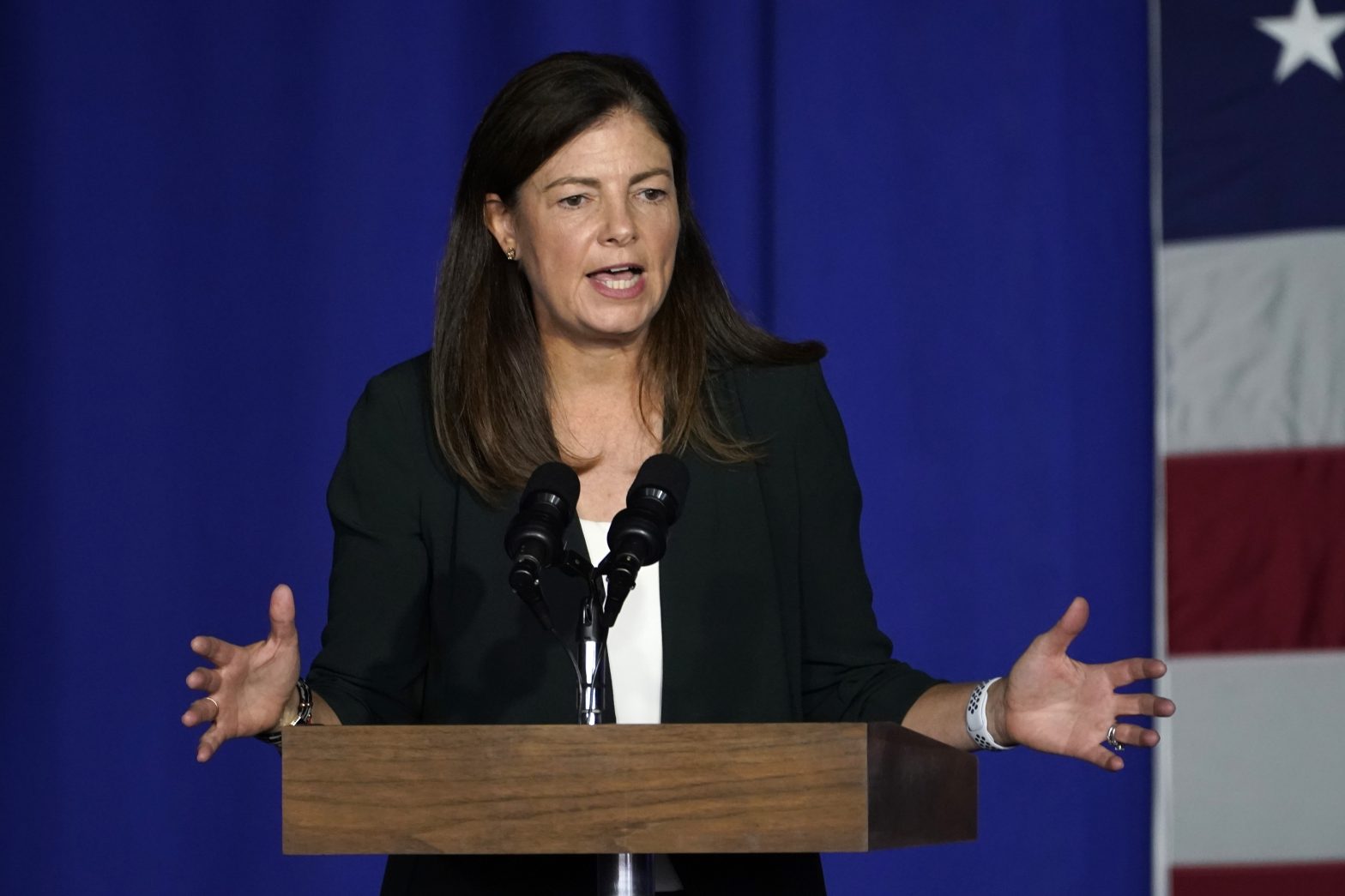 Former US Sen. Kelly Ayotte Throws Hat Into Race for New Hampshire Governor