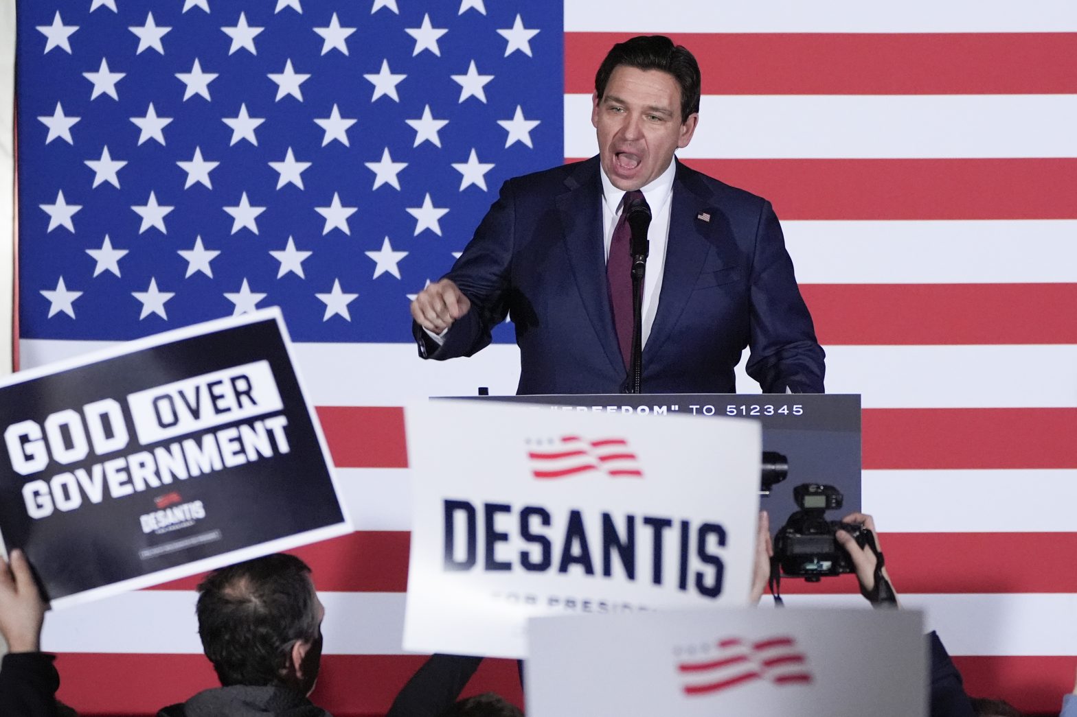 DeSantis Ends Struggling Presidential Bid Before New Hampshire, Endorses Trump