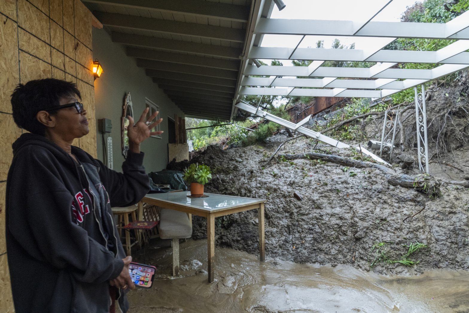 Los Angeles Records Over 300 Mudslides During Storm That Has Drenched Southern California