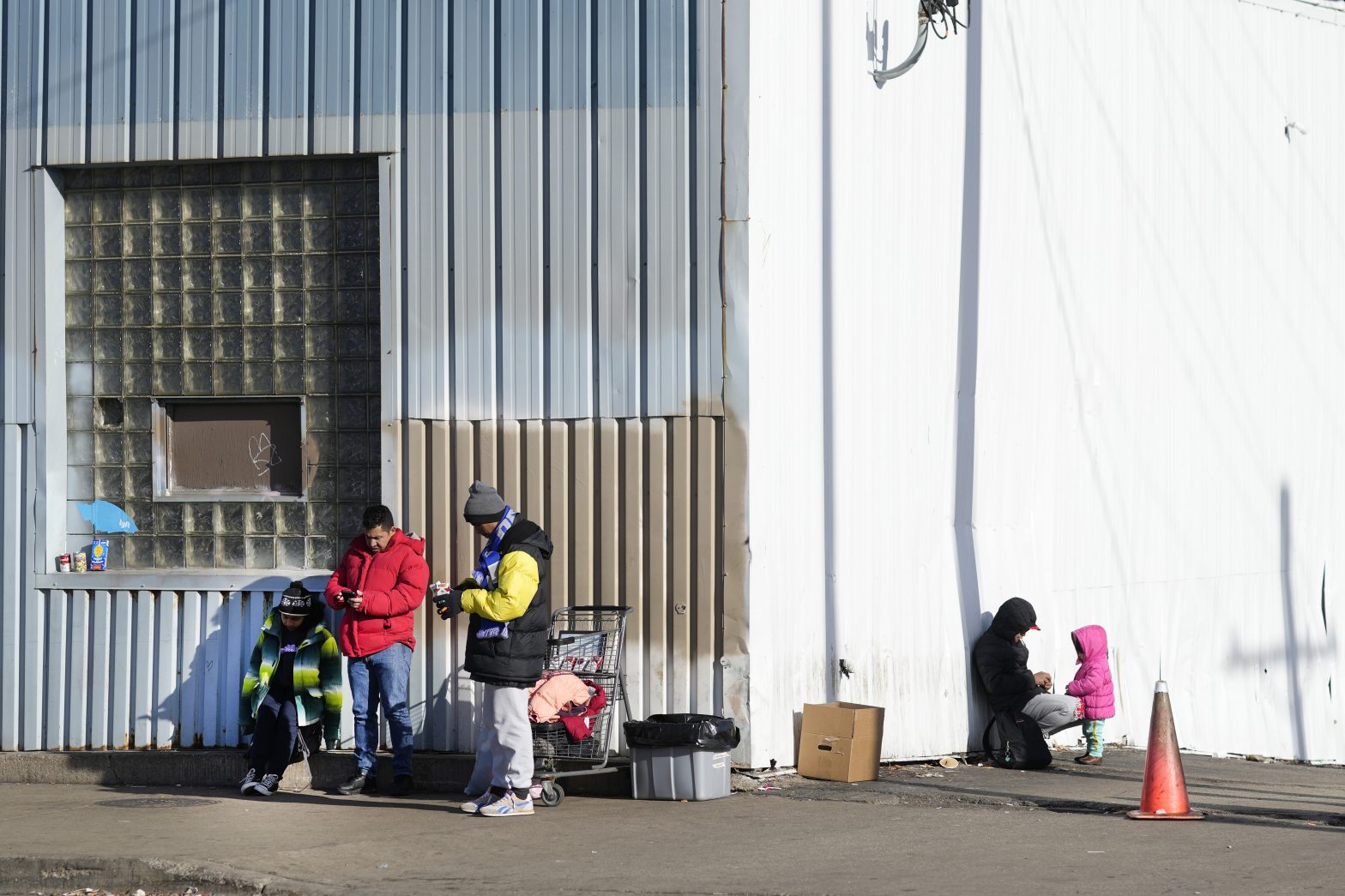 CDC Team Joins Response to Seven Measles Cases in Chicago Shelter for Migrants