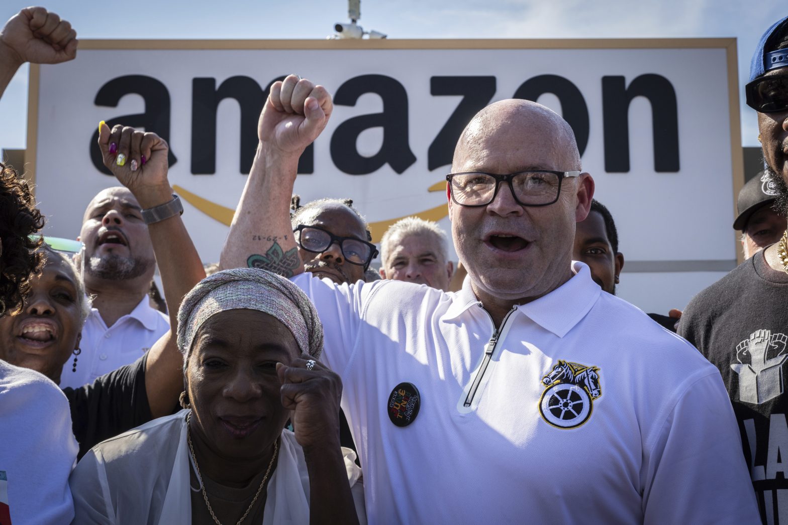 Amazon Workers Strike at Multiple Facilities as Teamsters Seek Labor Contract