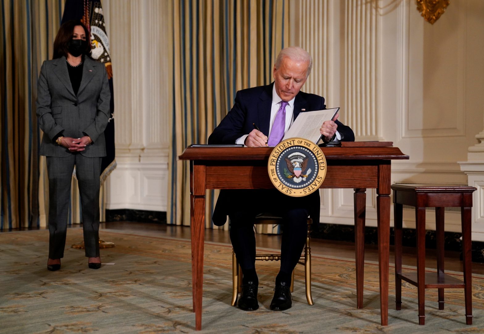 Biden Signs Executive Order to End Corporate Prisons