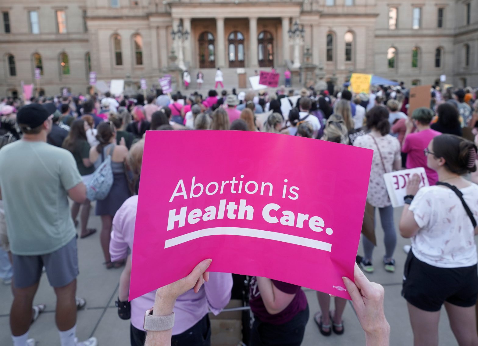 Abortion Ruling Intensifies Fight Over State Supreme Courts