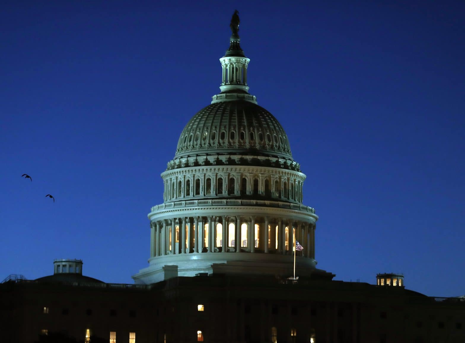 Hoyer Hails Bipartisan Budget Deal Averting ‘Brinksmanship’ and Potential Crisis