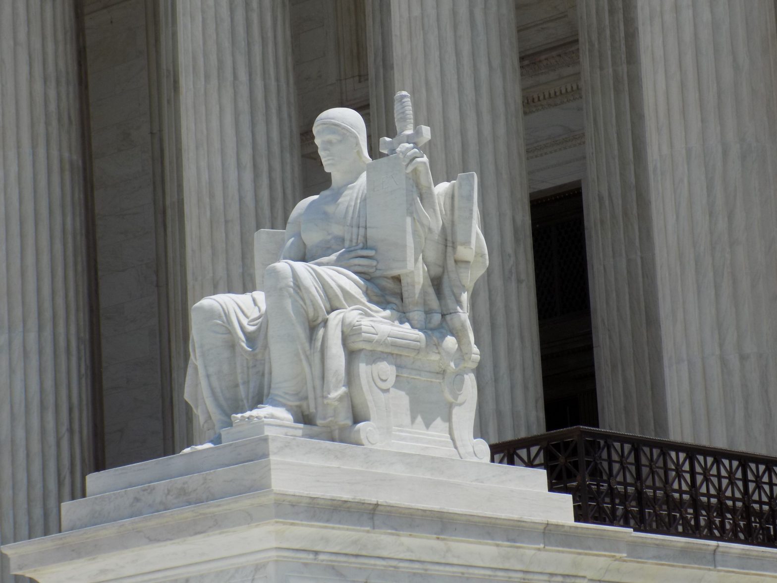 Supreme Court Upholds US Authority to Tax Citizens’ Foreign Investments