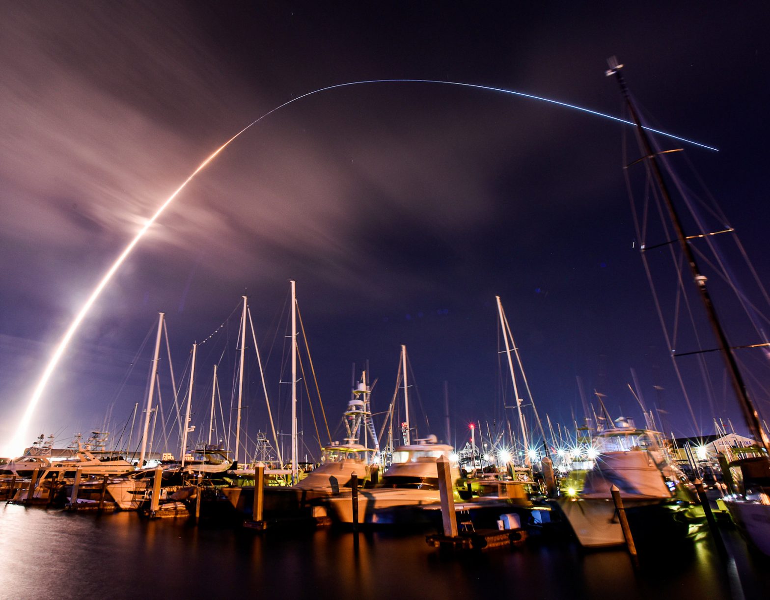 First US Lunar Lander in Over 50 Years Launched but Problem Develops on Way to Moon