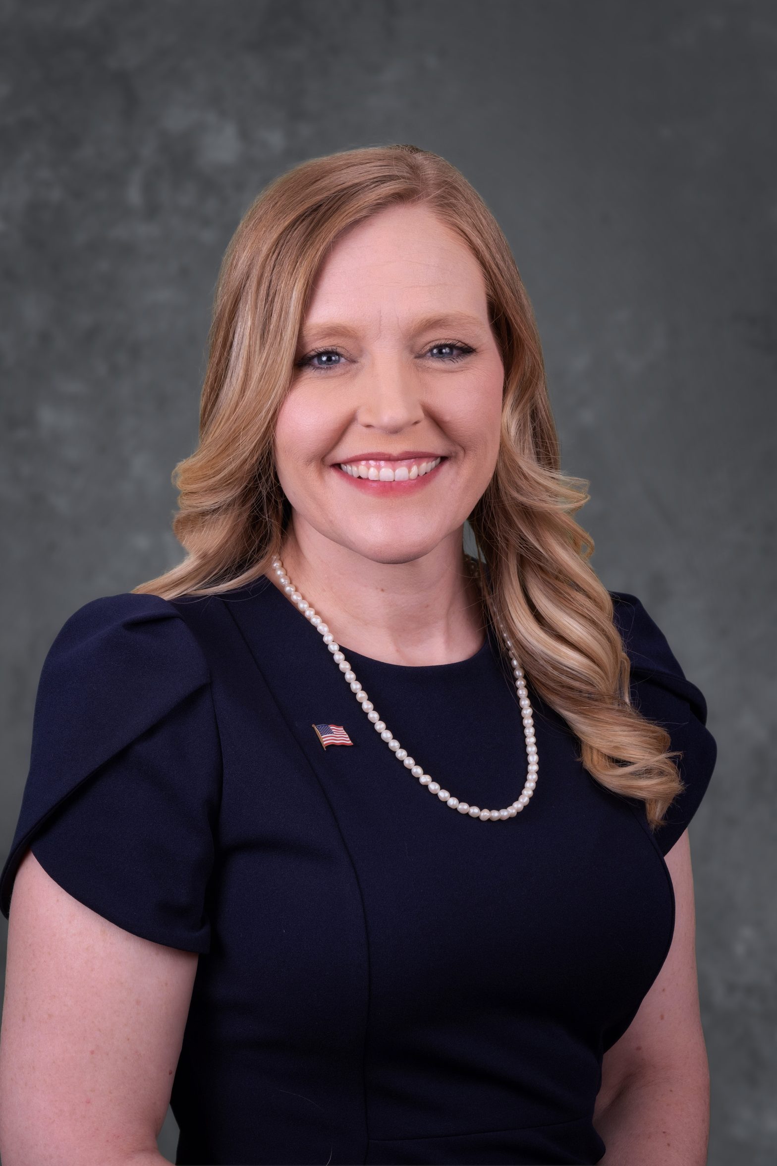 IN-09: Erin Houchin (R)