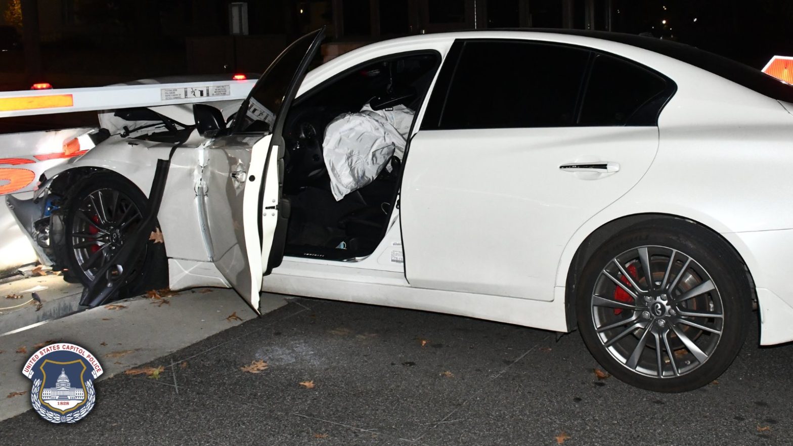 Capitol Police Confiscate Guns, Capture Thugs After Barricade Crash