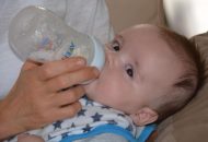 HHS, FDA Unveil ‘Operation Stork Speed’ to Expand Access to Infant Formula