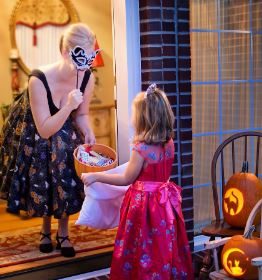Retailers Expect Record Year for Halloween Sales