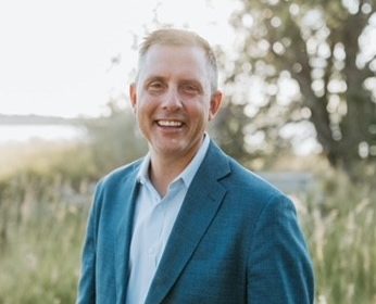 North Dakota Governor: Kelly Armstrong (R)