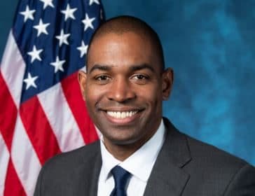 Rep. Antonio Delgado Honored with Chamber of Commerce’s Enterprise Award