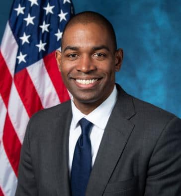 Rep. Antonio Delgado Honored with Chamber of Commerce’s Enterprise Award