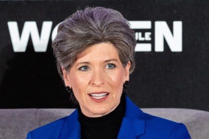 IA Senate: Joni Ernst (R)