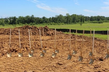 Kansas Receives Gold Shovel Award