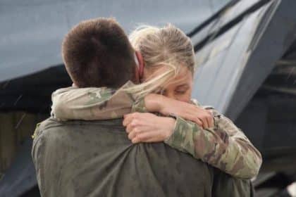 Stress, Loneliness Top Issues for Military Spouses