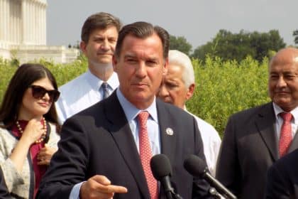 Suozzi Declares for New York Gubernatorial Race