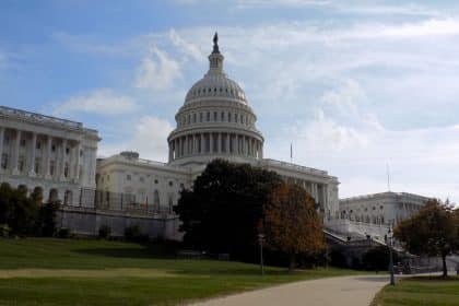 Congress Delays Schedule to Resolve Budget Disputes