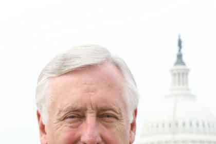 Hoyer Seeks Review of Firearms Rules on US Capitol Grounds