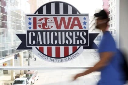 Iowa Dems Set Caucus Candidates on Preference Cards