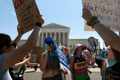 Texas Judge Allows Abortion Procedures to Resume Temporarily