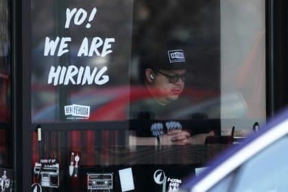 Fewer Americans File for Jobless Benefits Last Week