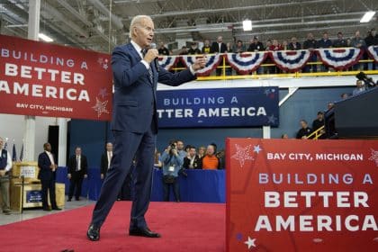 Biden to Visit Arizona Computer Chip Site, Highlight Jobs