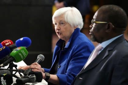 Yellen Focuses on Energy Transition in South Africa Visit