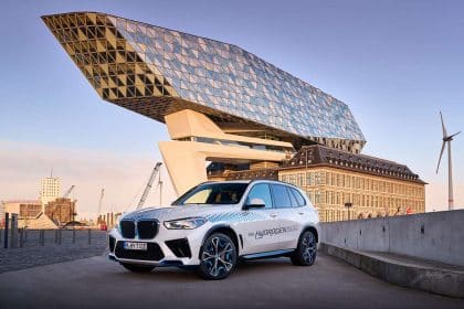 BMW Launches Pilot Fleet of Hydrogen Vehicles
