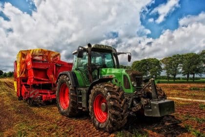 MOUs Expand Right-to-Repair to 70% of Ag Machinery Sold in US