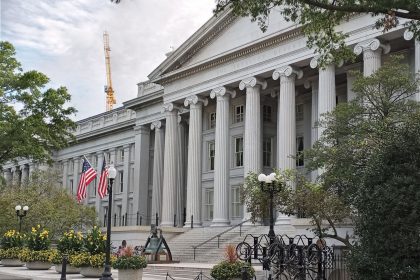 Federal Deficit Rose to $1.8T in FY 2024, Despite Strength of the Economy