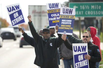 UAW Strikes at General Motors SUV Plant in Texas