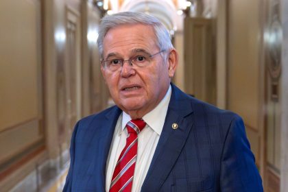 Sen. Menendez Faces More Charges Alleging Bribe-Taking in Qatari Deal