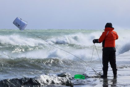 Fewer Fish and More Algae? Scientists Seek to Understand Impacts of Historic Lack of Great Lakes Ice