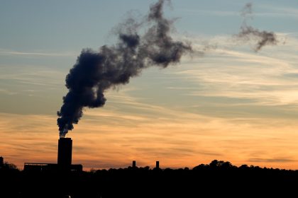 Tough EPA Rules Would Force Coal-Fired Power Plants to Capture Emissions or Shut Down