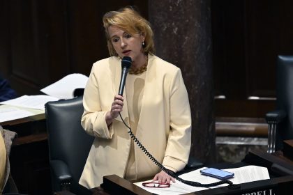 Tennessee GOP Senators OK Criminalizing Helping Minors Get Transgender Care, Mimicking Abortion Bill