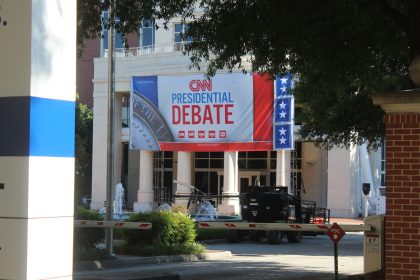 As Clock Ticks, Final Touches Put on CNN Debate