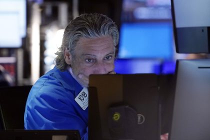 Dow Drops 1,000 Points, and Japanese Stocks Suffer Worst Crash Since 1987