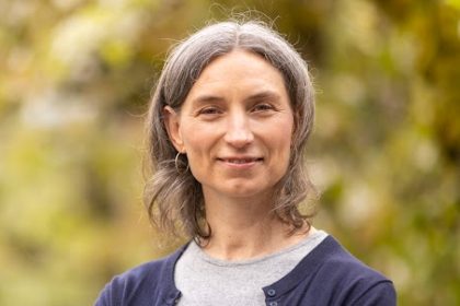 OR-03: Maxine Dexter (D)