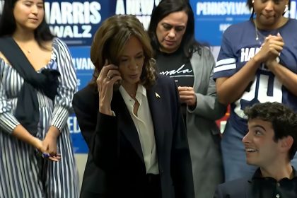 Harris Makes Surprise Visit to DNC Phone Bankers