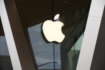 Apple Shareholders not Expected to Scrap Diversity Programs Despite Broader Backlash