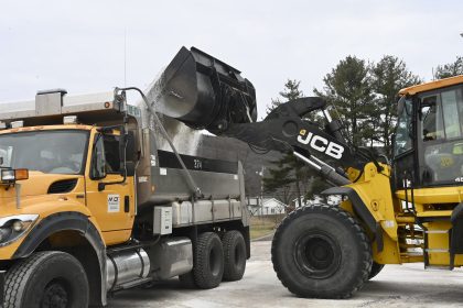 Virginia Governor Declares Storm Emergency as Snow and Ice Bear Down on Mid-Atlantic States