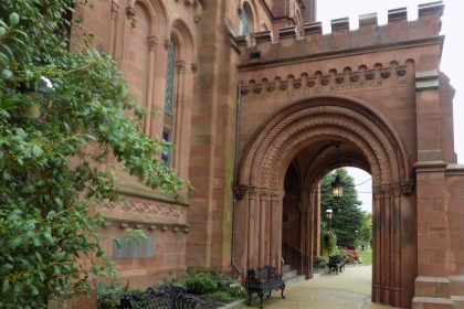 Trump Seeks to Strike ‘Distorted’ American History From Smithsonian Institution