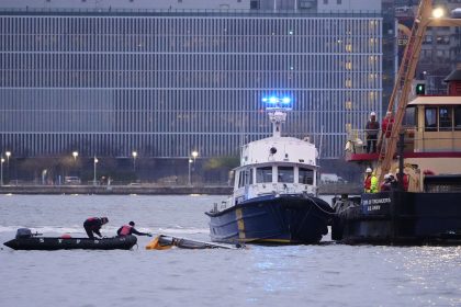 NYC Sightseeing Helicopter Plunges Into River, Killing Spanish Family and Pilot
