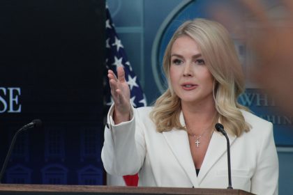 Federal Judge Directs White House to Reinstate AP’s Access