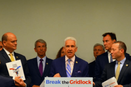19 Members of Congress From Both Parties Vow to Withhold Speaker Vote