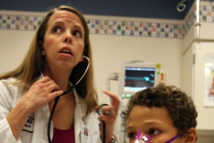 Murray, Brown Urge Colleagues to Expand Primary Care Access for Women And Children